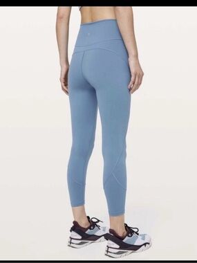 Lululemon In Movement 7/8 Tight *Everlux 25" in Utility Blue Size 4 NWOT